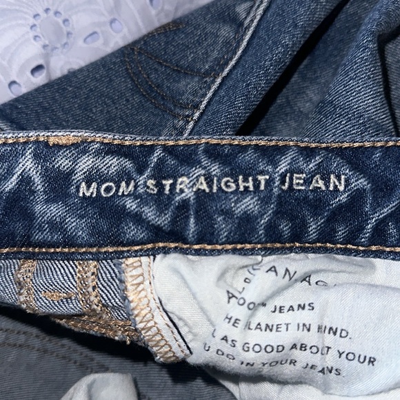 American Eagle Straight Leg Mom Jeans - Picture 4 of 4